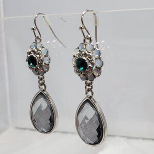 Bijou Silver Crystal Dangle emerald-green center fish hook Earring
